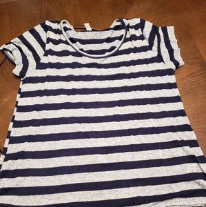 Lularoe XL Classic Tee